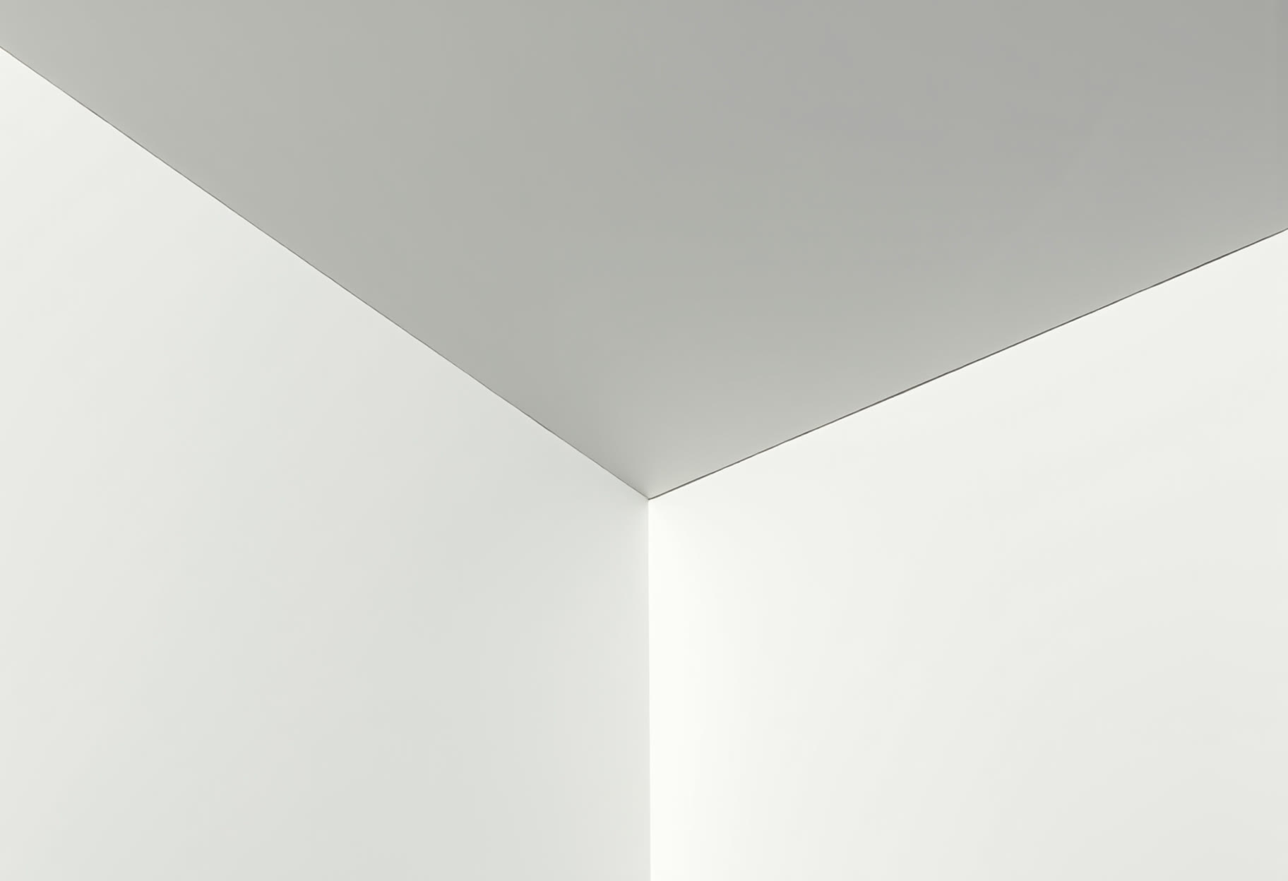 Freehand ceiling cut line in a Choctaw living room